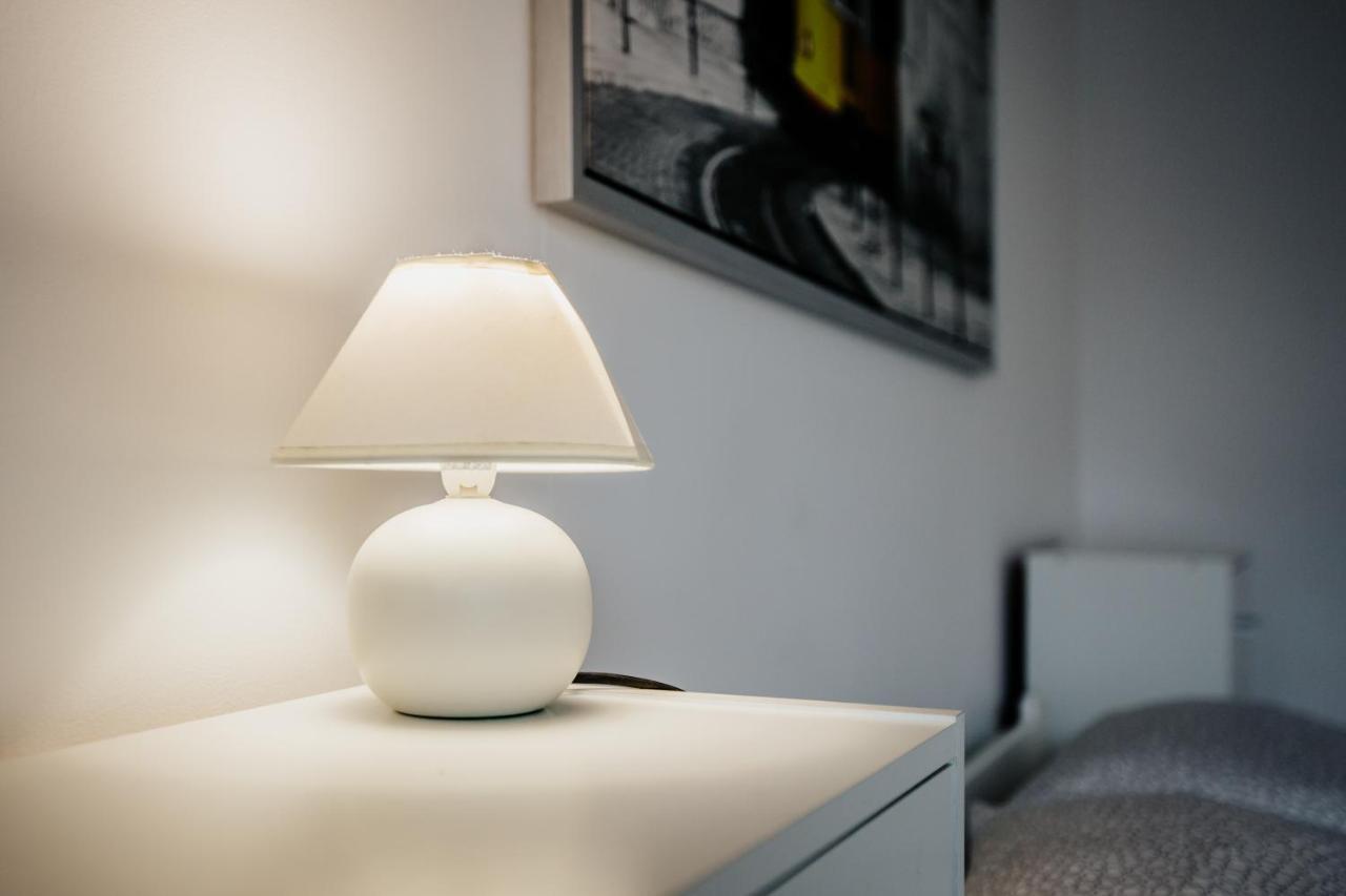 ורשה Green Wood Apartament Stara Ochota מראה חיצוני תמונה
